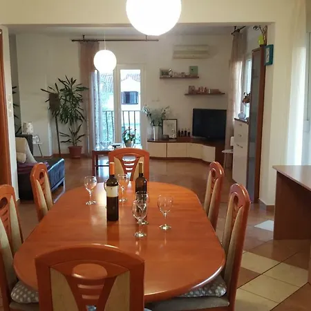 Apartment Antonija I Mateo, In The Center Of