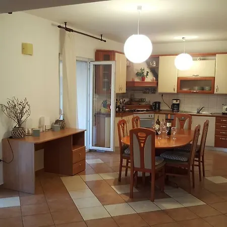 Antonija I Mateo, In The Center Of Apartment