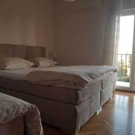 Antonija I Mateo, In The Center Of * Split