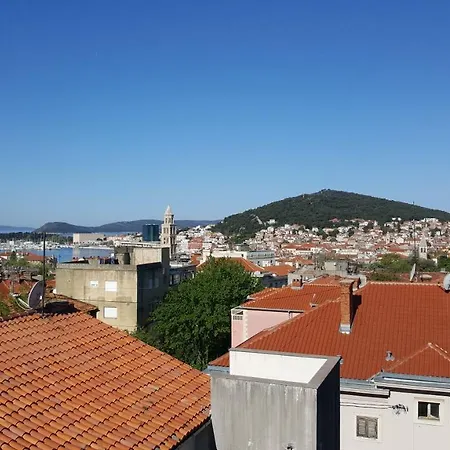 Antonija I Mateo, In The Center Of Appartement