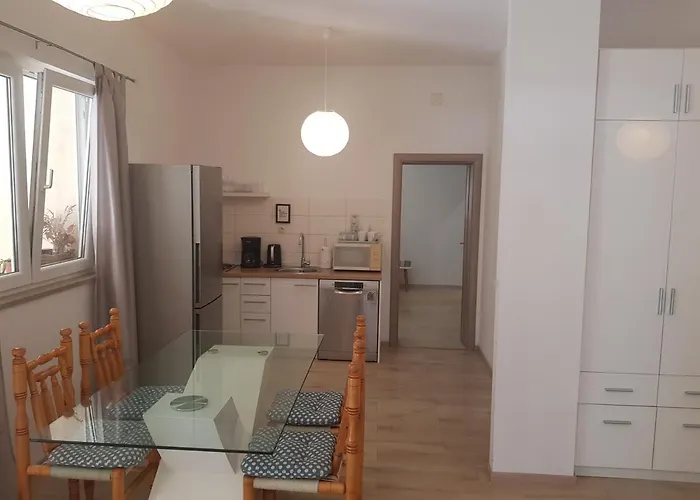 Antonija I Mateo, In The Center Of Split