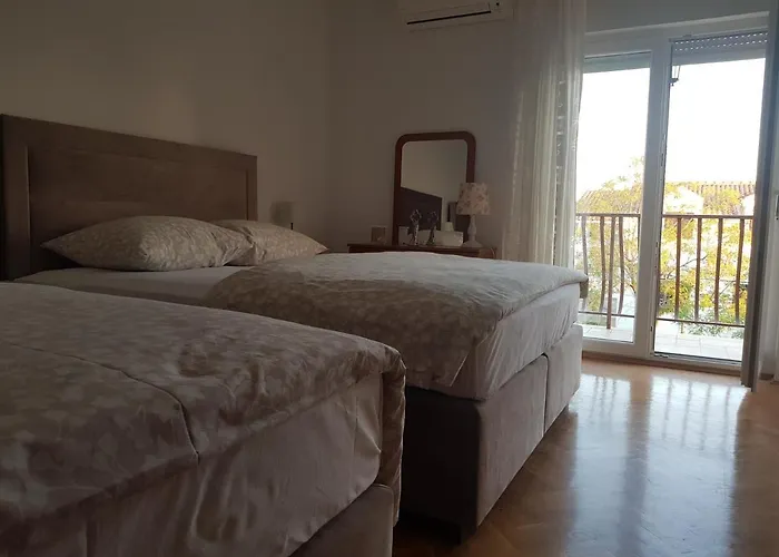 Antonija I Mateo, In The Center Of Apartamento Split