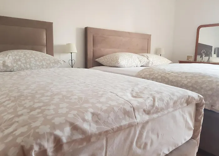 Antonija I Mateo, In The Center Of Apartamento