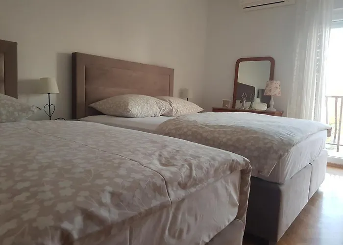 Antonija I Mateo, In The Center Of Apartamento