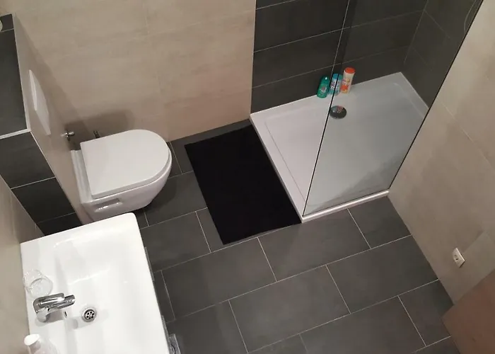 Antonija I Mateo, In The Center Of Apartamento