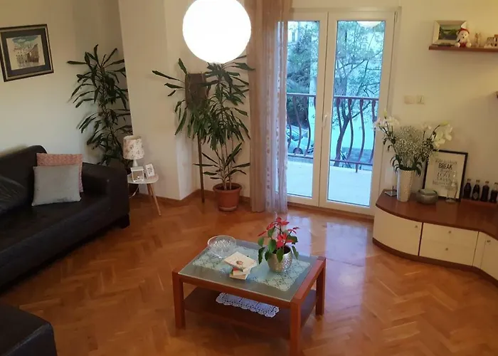 Antonija I Mateo, In The Center Of Apartamento